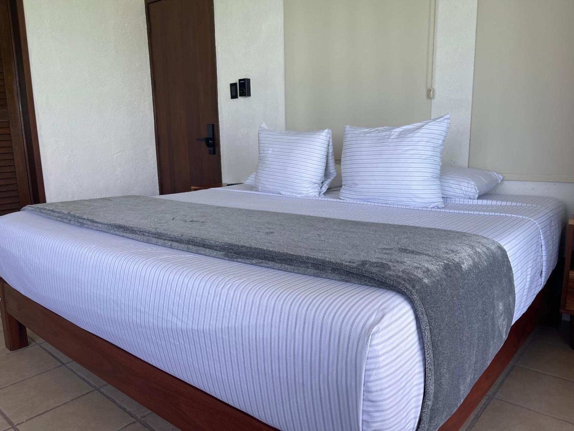 Blue Caribe Bacalar Front Lagoon Exterior foto